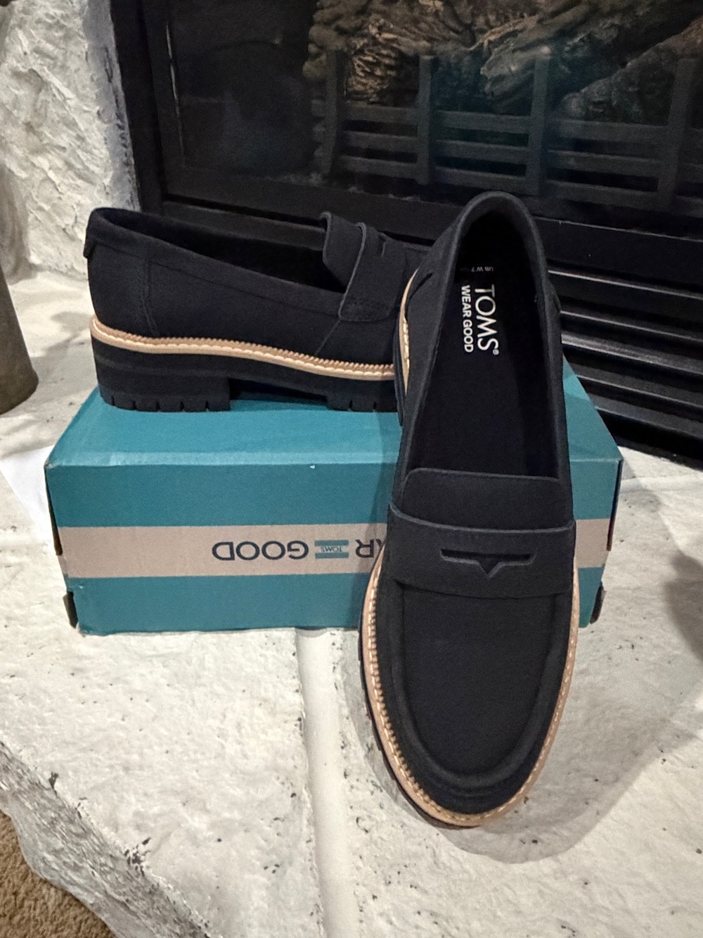 TOMS Cara Leather Loafers – Black – Women’s 7.5 Wide – NIB